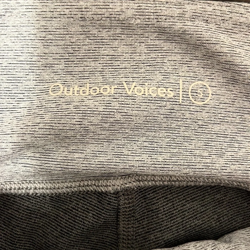 Outdoor Voices Springs 7/8 Leggings Gray Colorblock Yoga Active Size S $78 MSRP - Picture 3 of 7